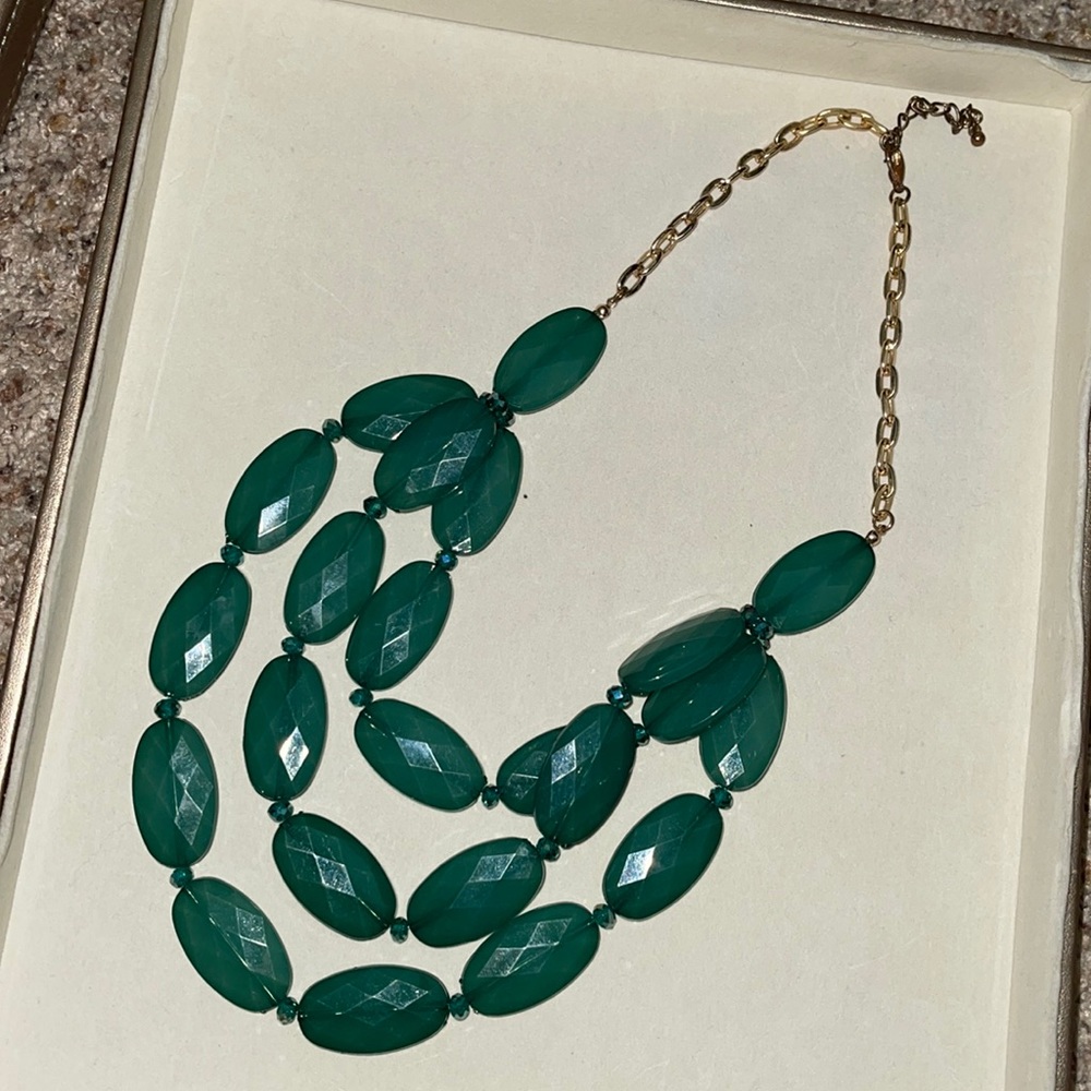 Anthropologie green stone necklace